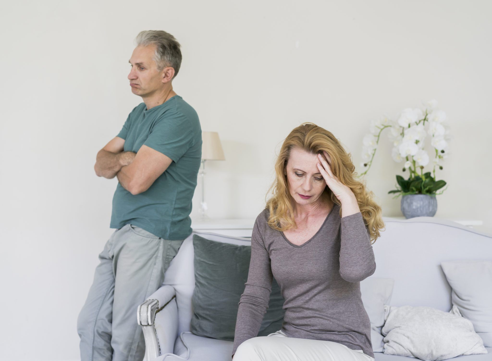Menopausia y Andropausia, desafíos Emocionales y Psicológicos